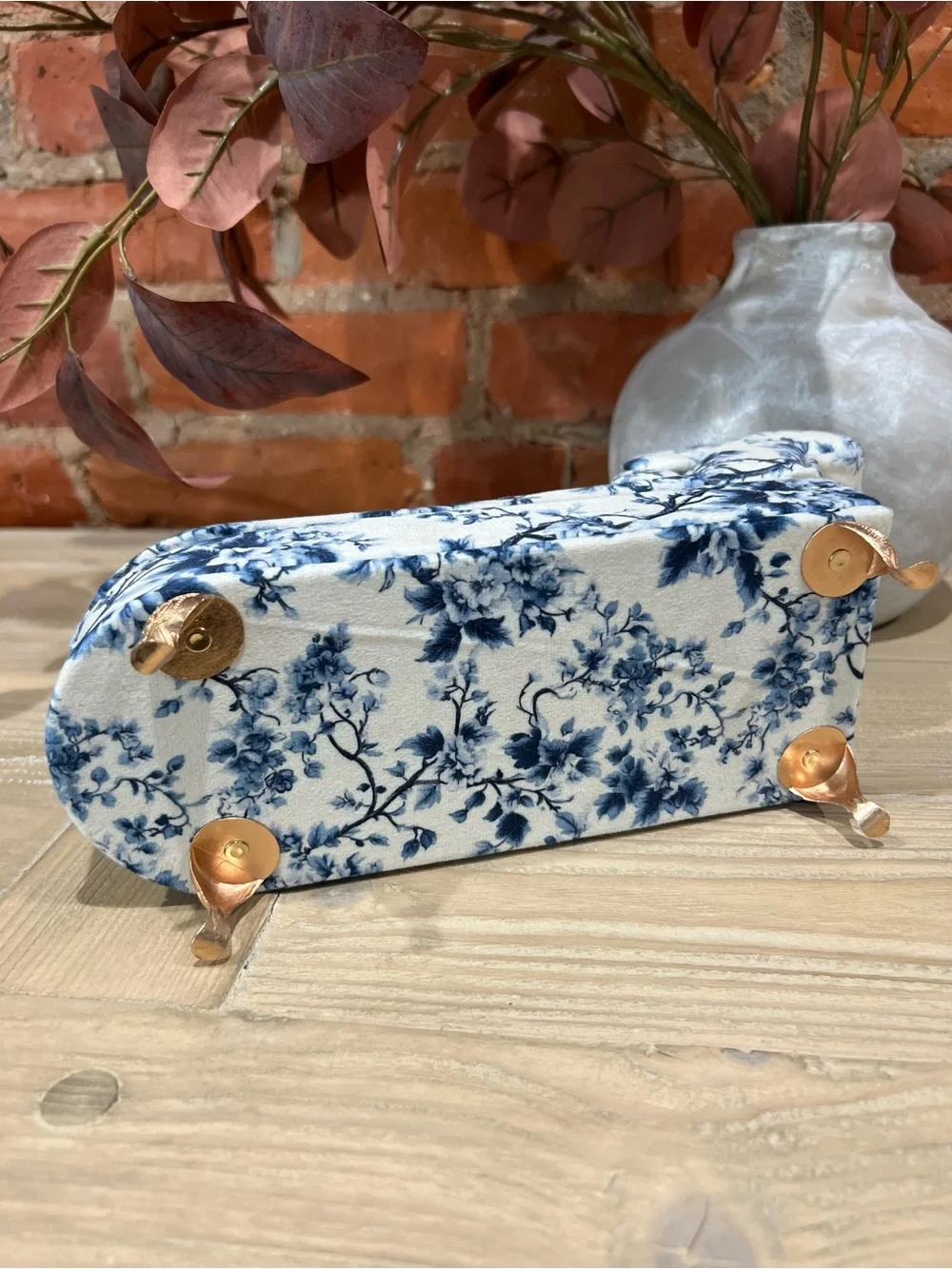 NWOT Floral Mini Chaise Lounge Jewelry Box Organizer